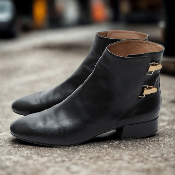 Chloe Double Buckle Black Flat Ankle Boot Gold Hardware Sz. 36.5 Made in Italy - Picture 1 of 13